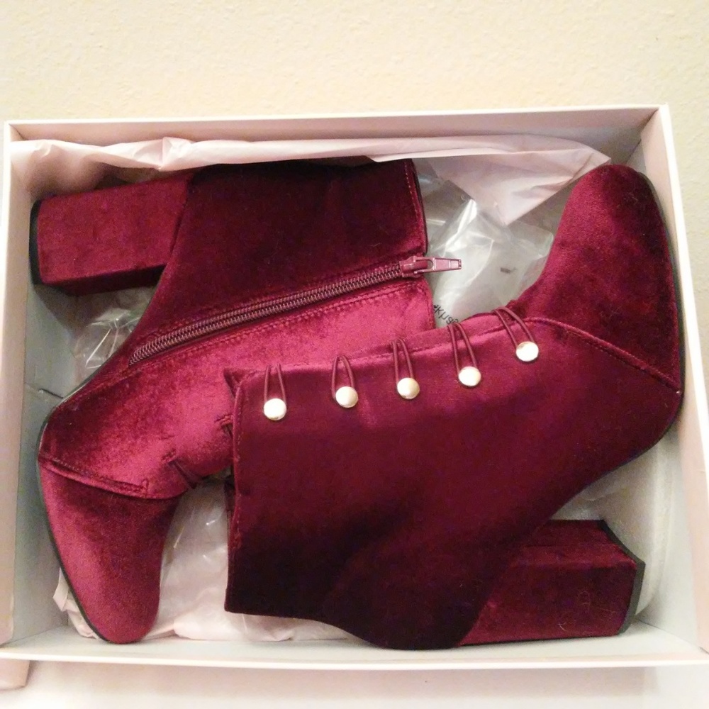 JustFab Burgundy Block Heel Zip-up Ankle Boots Size 8 NEW